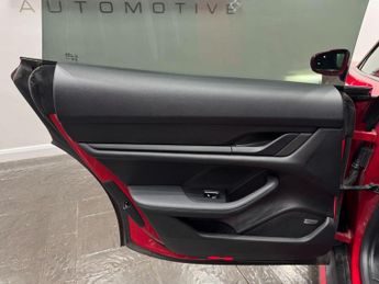 Porsche Taycan Performance 79.2kWh Auto RWD 4dr