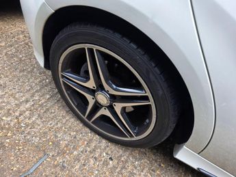 Mercedes-Benz A Class 2.1 A220 CDI AMG Night Edition 7G-DCT Euro 6 (s/s) 5dr