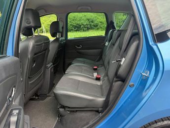 Renault Scenic 1.5 dCi Dynamique TomTom EDC Euro 5 5dr