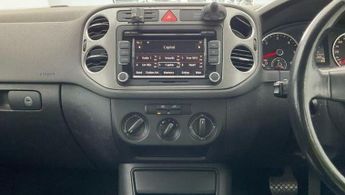 Volkswagen Tiguan 2.0 TDI Escape Auto 4WD Euro 5 5dr