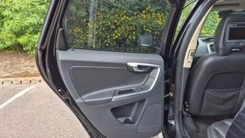 Volvo XC60 3.0 T6 R-Design SE Geartronic AWD Euro 5 5dr