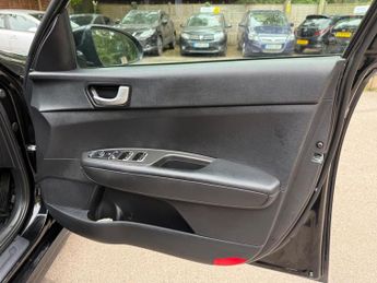 Kia Optima 1.7 CRDi 2 Sportswagon Euro 6 (s/s) 5dr