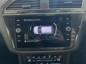 Volkswagen Tiguan 1.5 TSI R-Line SUV 5dr Petrol DSG Euro 6 (s/s) (150 ps)
