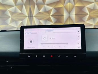 MG MG4 51kWh SE Auto 5dr