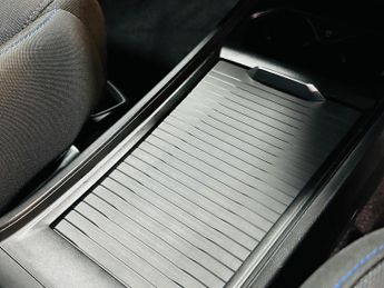 MG MG4 51kWh SE Auto 5dr