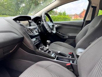 Ford Focus 1.0T EcoBoost Titanium Euro 6 (s/s) 5dr