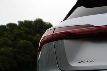 Audi e-tron 55 Launch Edition SUV 5dr Electric Auto quattro 95kWh (408 ps)