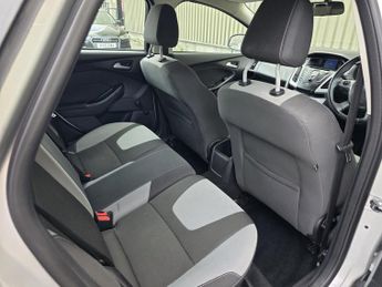 Ford Focus 1.6 TDCi Zetec Euro 5 (s/s) 5dr