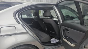 BMW 3 Series 2.0 320d SE Steptronic Euro 5 4dr