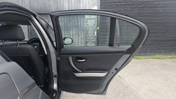 BMW 3 Series 2.0 320d SE Steptronic Euro 5 4dr