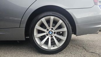 BMW 3 Series 2.0 320d SE Steptronic Euro 5 4dr