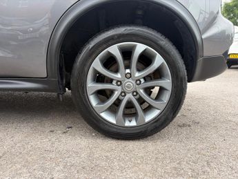 Nissan Juke 1.6 Tekna XTRON Euro 6 5dr