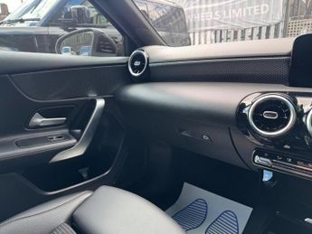 Mercedes-Benz A Class 1.5 A180d Sport 7G-DCT Euro 6 (s/s) 5dr