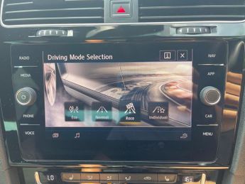 Volkswagen Golf 2.0 TSI BlueMotion Tech R DSG 4Motion Euro 6 (s/s) 5dr