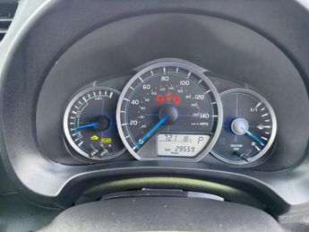 Toyota Yaris 1.5 VVT-h T Spirit CVT Euro 5 5dr