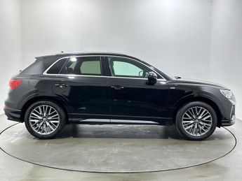 Audi Q3 1.5 TFSI CoD 35 S line S Tronic Euro 6 (s/s) 5dr