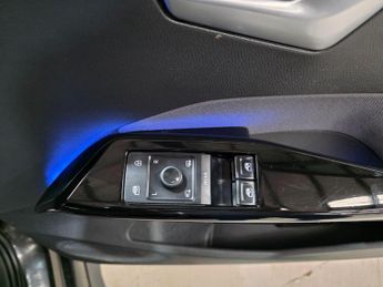 Volkswagen ID.3 Pro Performance 58kWh Life Auto 5dr