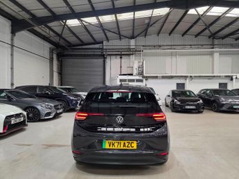 Volkswagen ID.3 Pro Performance 58kWh Life Auto 5dr