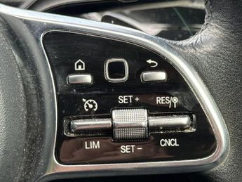 Mercedes-Benz A Class 1.3 A180 Sport (Executive) 7G-DCT Euro 6 (s/s) 5dr