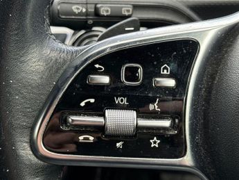 Mercedes-Benz A Class 1.3 A180 Sport (Executive) 7G-DCT Euro 6 (s/s) 5dr