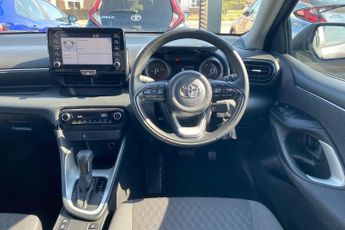 Toyota Yaris 1.5 VVT-h Design E-CVT Euro 6 (s/s) 5dr