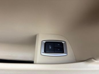 Jaguar XF 2.2d Premium Luxury Auto Euro 5 (s/s) 4dr