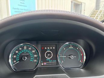 Jaguar XF 2.2d Premium Luxury Auto Euro 5 (s/s) 4dr