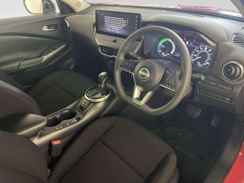 Nissan Juke 1.6 Acenta Premium SUV 5dr Petrol Hybrid Auto Euro 6 (143 ps)
