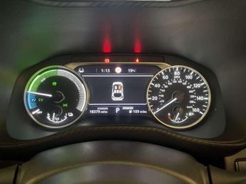 Nissan Juke 1.6 Acenta Premium SUV 5dr Petrol Hybrid Auto Euro 6 (143 ps)