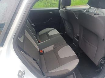 Ford Focus 1.6 TDCi Zetec Euro 5 (s/s) 5dr