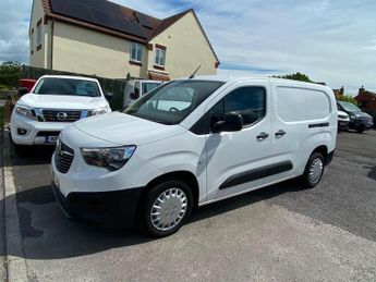 Vauxhall Combo 1.5 Turbo D 2300 Dynamic L2 H1 Euro 6 4dr