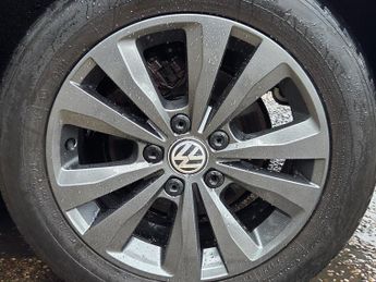 Volkswagen Golf 1.6 TDI BlueMotion Tech SE Euro 5 (s/s) 5dr