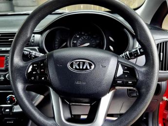 Kia Rio 1.25 1 Air Euro 5 5dr