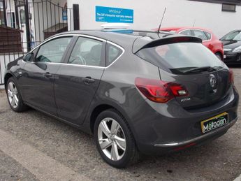 Vauxhall Astra 1.6i SRi Euro 6 5dr