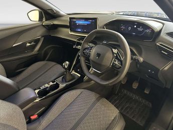 Peugeot 2008 1.2 PureTech Allure SUV 5dr Petrol Manual Euro 6 (s/s) (130 ps)