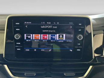 Volkswagen T-Roc 1.5 TSI R-Line SUV 5dr Petrol DSG Euro 6 (s/s) (150 ps)