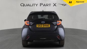 Toyota Yaris 1.5 VVT-h Design E-CVT Euro 6 (s/s) 5dr