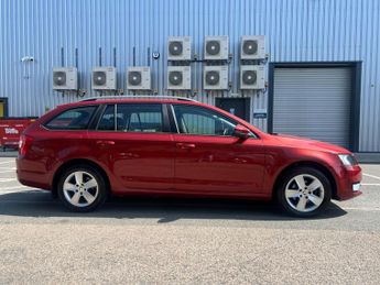 Skoda Octavia 1.6 TDI SE Business DSG Euro 6 (s/s) 5dr