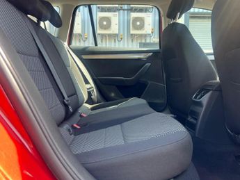 Skoda Octavia 1.6 TDI SE Business DSG Euro 6 (s/s) 5dr