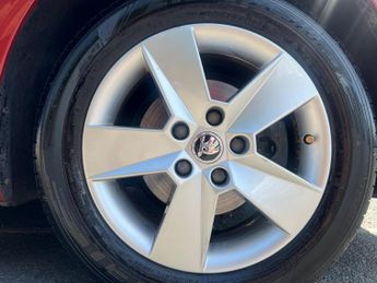 Skoda Octavia 1.6 TDI SE Business DSG Euro 6 (s/s) 5dr