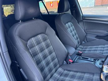Volkswagen Golf 2.0 TDI GTD DSG Euro 6 (s/s) 5dr