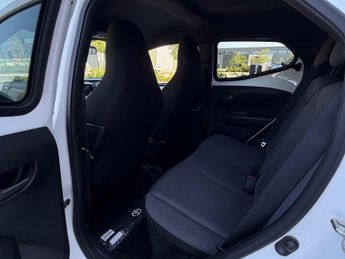 Toyota AYGO 1.0 VVT-i x-trend x-shift Euro 6 5dr (Safety Sense)