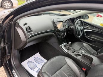Vauxhall Insignia 2.0 CDTi ecoFLEX Elite Nav Sports Tourer Euro 5 (s/s) 5dr