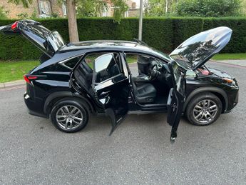 Lexus NX 2.5 300h E-CVT 4WD Euro 6 (s/s) 5dr