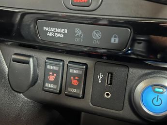 Nissan Leaf 40kWh Tekna Auto 5dr