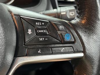 Nissan Leaf 40kWh Tekna Auto 5dr