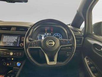 Nissan Leaf 39kWh Tekna Hatchback 5dr Electric Auto (150 ps)