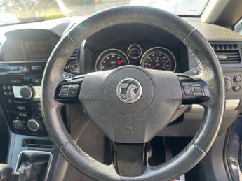 Vauxhall Zafira 1.6 16V Exclusiv Euro 5 5dr