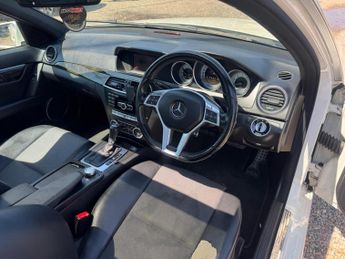 Mercedes-Benz C Class 1.8 C250 BlueEfficiency Sport G-Tronic+ Euro 5 (s/s) 4dr