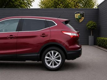Nissan Qashqai 1.2 DIG-T Acenta Premium 2WD Euro 5 (s/s) 5dr